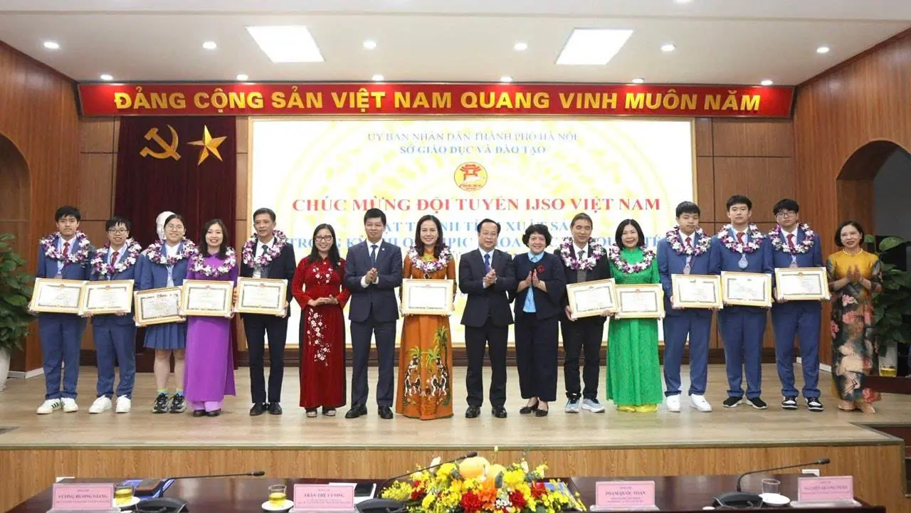 Việt Nam xếp thứ 6 kỳ thi Olympic Khoa học trẻ quốc tế